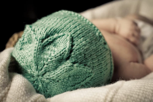 Lisa F BC31 - Star Flower Hat - Knitting Pattern / Kit 4 Lisa F BC31 - Star Flower Hat - Knitting Pattern / Kit - Image 2