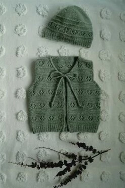 Lisa F Baby Cakes - Faith Vest And Hat - Bc89 Knitting Pattern -Cheap Knitting Needles Store bc89 2 637406751671830564