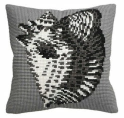 Collection D'Art Needlepoint Cushion Kit - CONQUE
