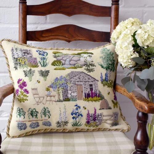 Elizabeth Bradley Tapestry Kit - Chelsea Yorkshire Garden 4 Elizabeth Bradley Tapestry Kit - Chelsea Yorkshire Garden - Image 2