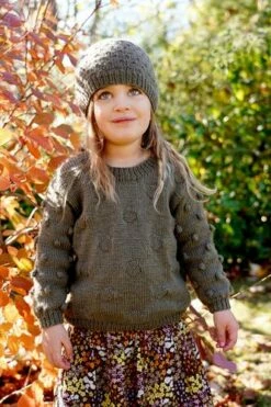 Lisa F Little Cupcakes LF39 Olive Sweater And Hat Knitting Pattern