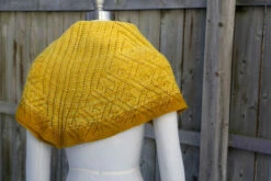 Urth Yarns Knitting Pattern - Starstruck Shawl - Round 2 & 3 -Cheap Knitting Needles Store dsc09845 bxlobawd.qzf