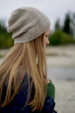 Lisa F HC35 - Bella Rosa Hat & Fingerless Gloves - Knitting Pattern / Kit -Cheap Knitting Needles Store hc35bellarosahatandf x0pwcul1.wx5