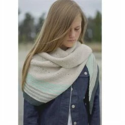 Lisa F Honey Cakes Pattern - HC46 Candice Shawl