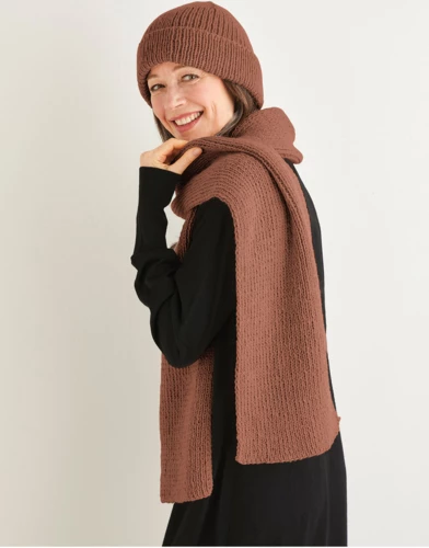 Sirdar 10183 - Hat & Scarf 5 Sirdar 10183 - Hat & Scarf - Image 3