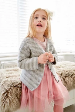 Rowan Knitting Pattern - Kitty