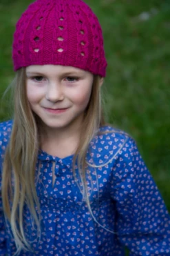 Lisa F LC17 - Jasmine Beanie - Knitting Pattern