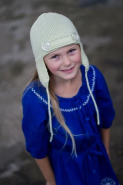 Lisa F LC25 - Holly Hat - Knitting Pattern