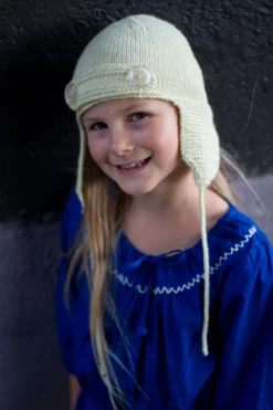 Lisa F LC25 - Holly Hat - Knitting Pattern -Cheap Knitting Needles Store lc25hollyhat3lisafde fl1vjisr.wax