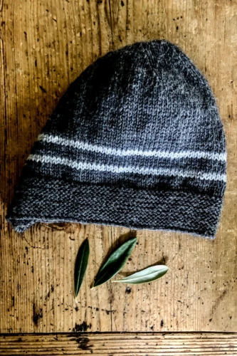 Lisa F HC47 - London Hat - Knitting Pattern 5 Lisa F HC47 - London Hat - Knitting Pattern - Image 3