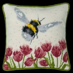 Bothy Threads Tapestry Kit - Flight Of The Bumble Bee
