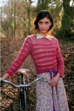 Rowan Knitting Pattern - Aimee